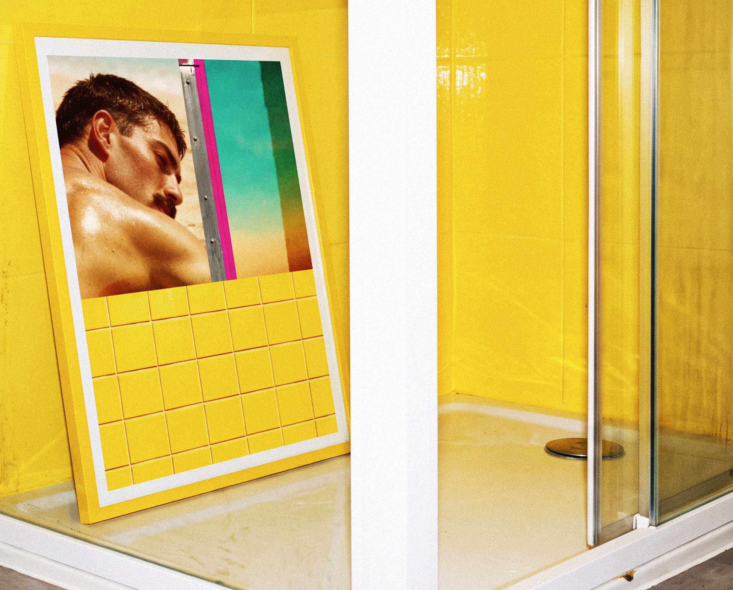 FLORIDA, IN MY SHOWER: SOUTH BEACH - Image 3
